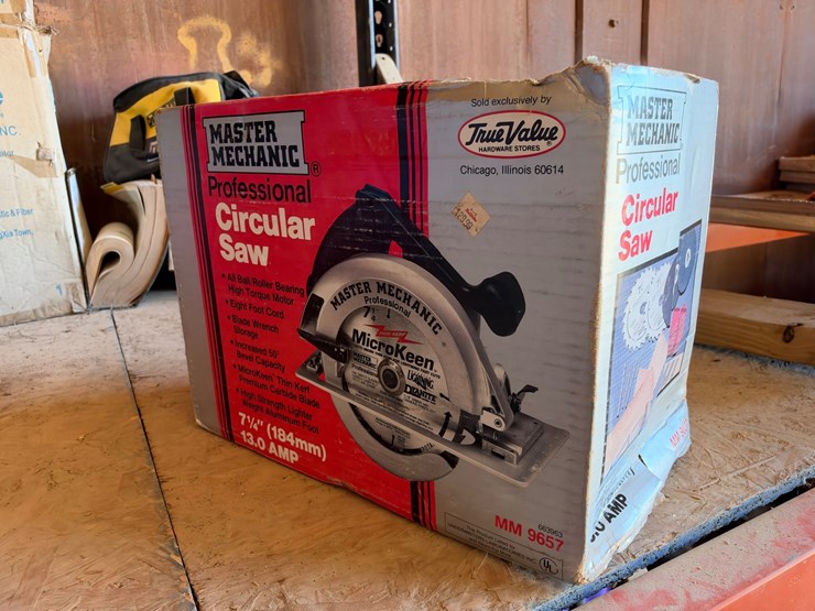 #1182-•-master-mechanic-professional-circular-saw-image-2