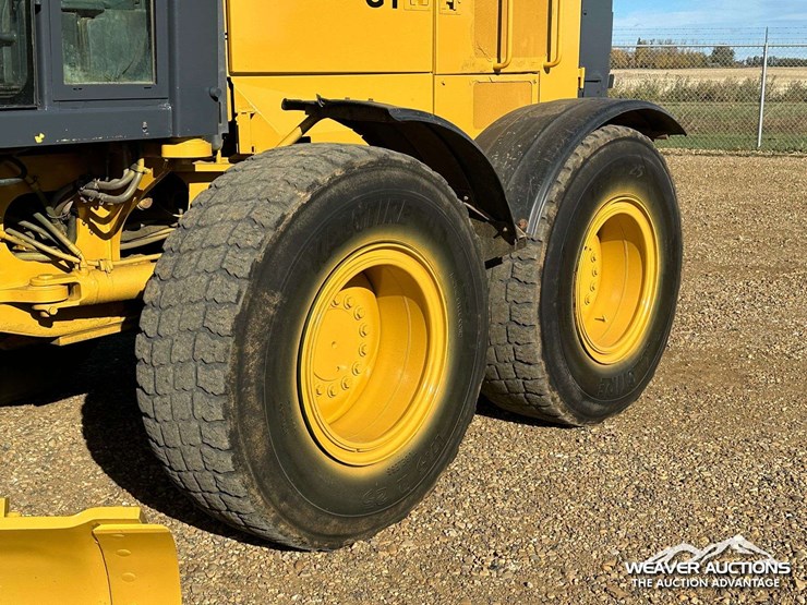 2011-john-deere-772g-awd-motor-grader-image-36