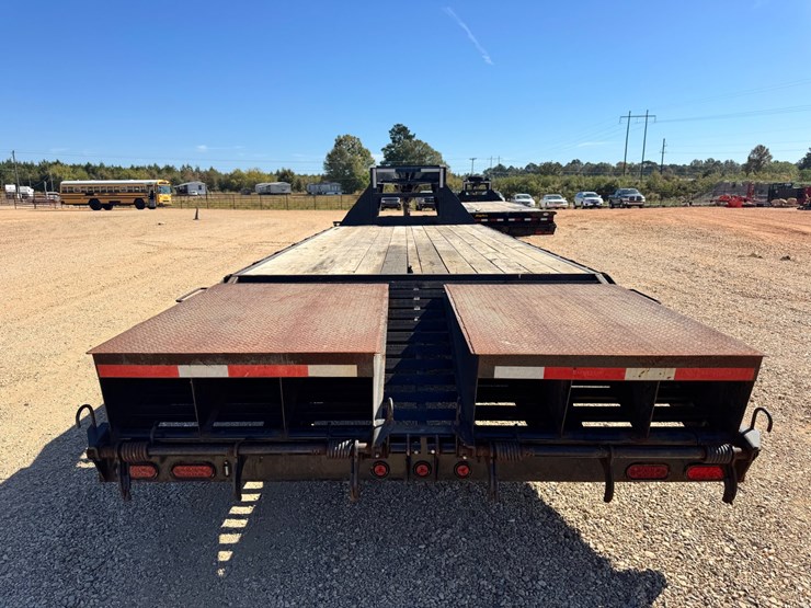 #9030-•-2022-east-texas-trailers-25’-gooseneck-flatbed-image-7