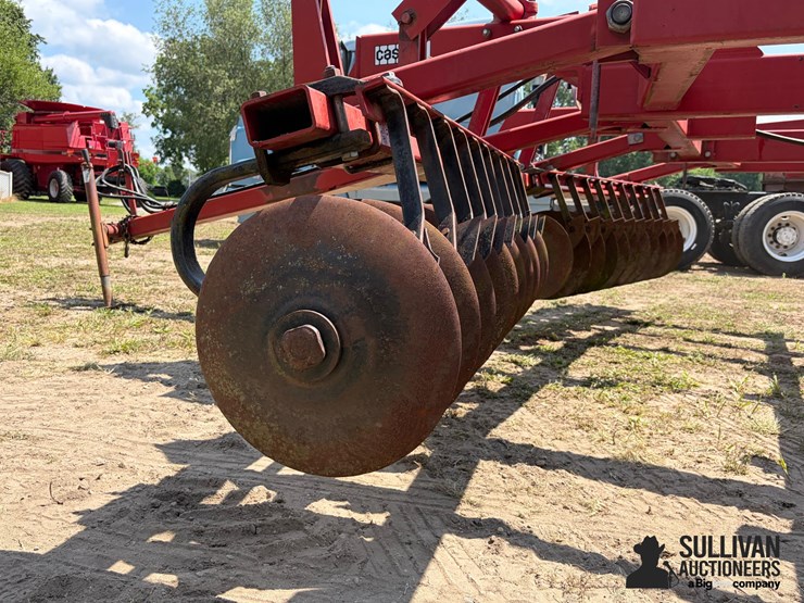 case-international-4200-flcu-soil-finisher-image-16