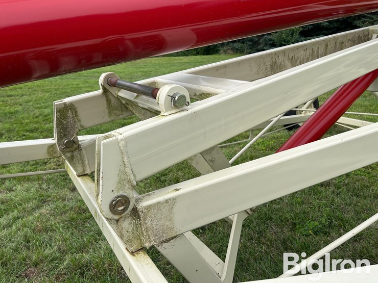 buhler\-farm-king-1070-swing-away-auger-image-15