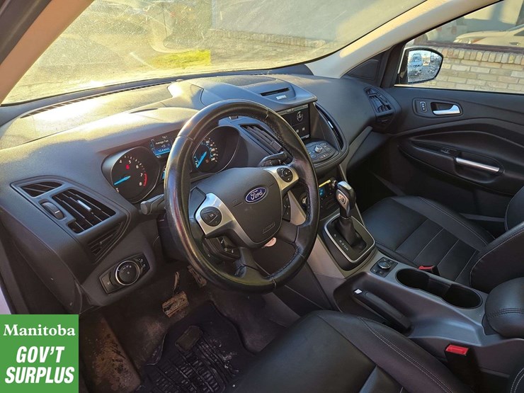 2014-ford-escape-image-17