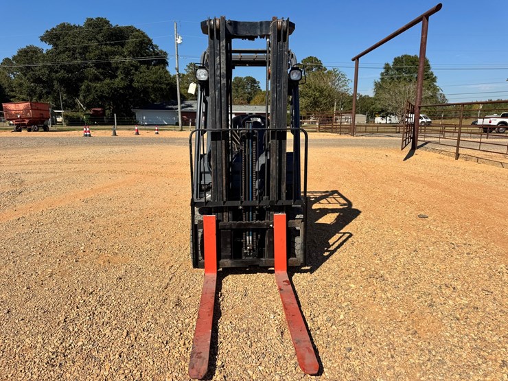 #9037-•-toyota-8fgu15-fork-lift-image-6