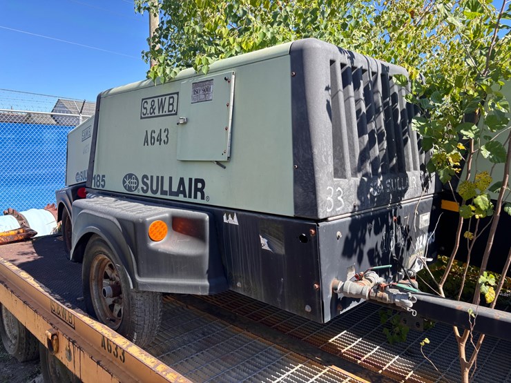#33-•-sullair-185-portable-rotary-screw-air-compressor-image-2