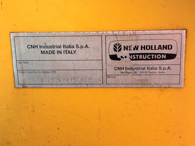 #18-•-new-holland-b110c-backhoe-loader-image-21