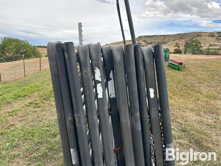 hw-livestock-panels-&-arched-gate-image-14