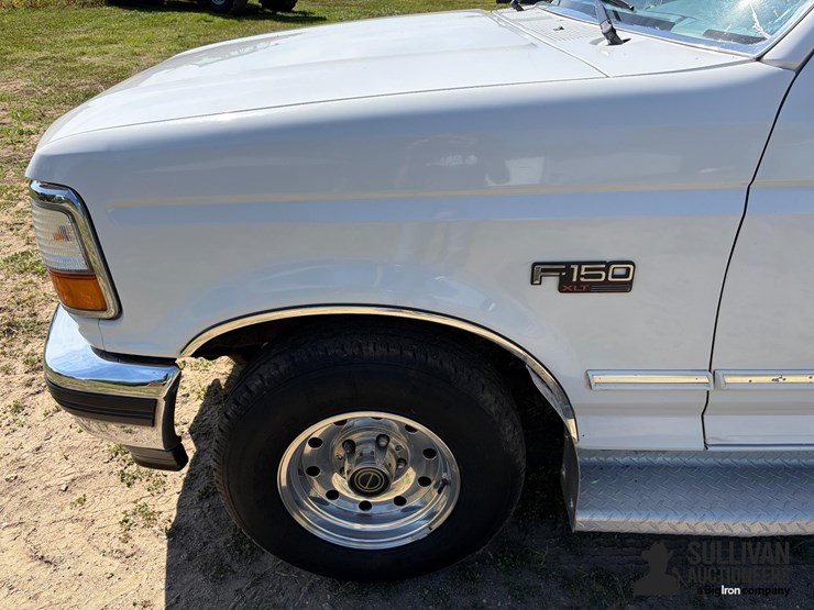 1996-ford-f-150-xlt-single-cab-2wd-pickup-image-13