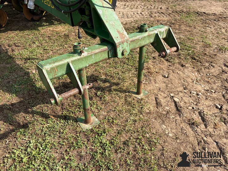 john-deere-7200-maxemerge-8r36"-corn-planter-image-10