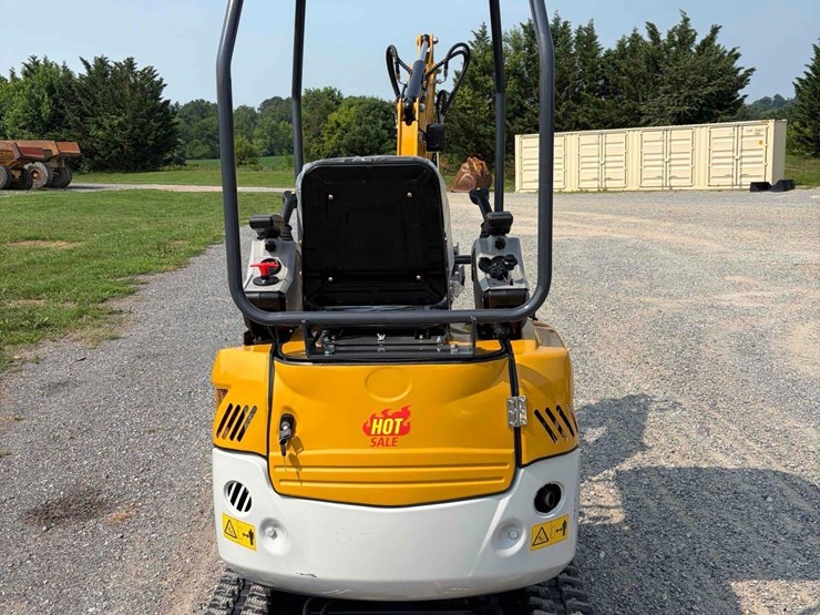 unused-me20-mini-excavator-image-3