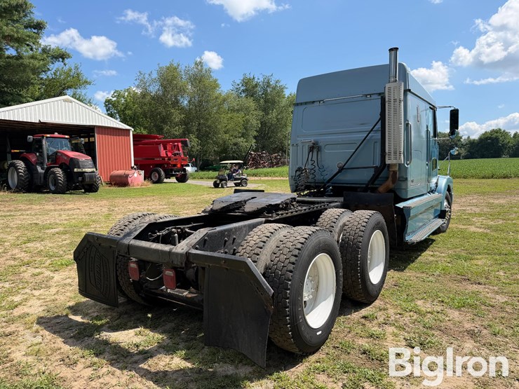 1992-wgc-integral-sleeper-t/a-truck-tractor-image-5