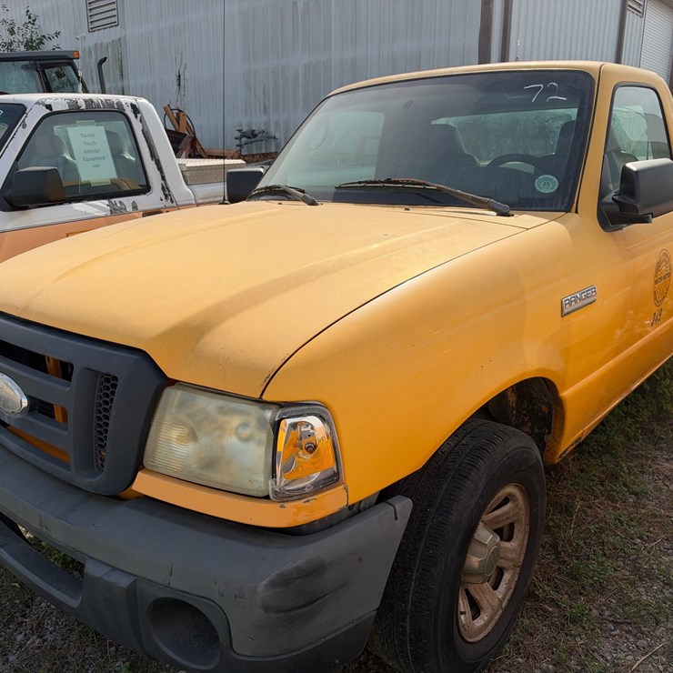 #72 • Ford Ranger Regular Cab Pickup Truck