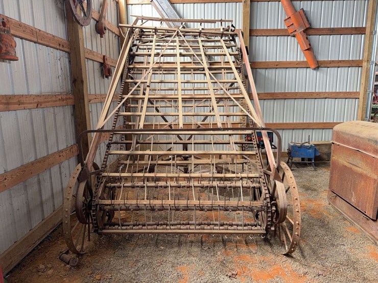 john-deere-single-cylinder-hay-stacker-image-2