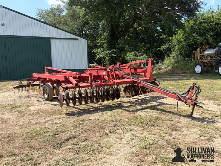 case-international-4200-flcu-soil-finisher-image-3