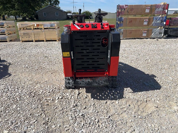 ssl1500-skid-steer-loader-image-3