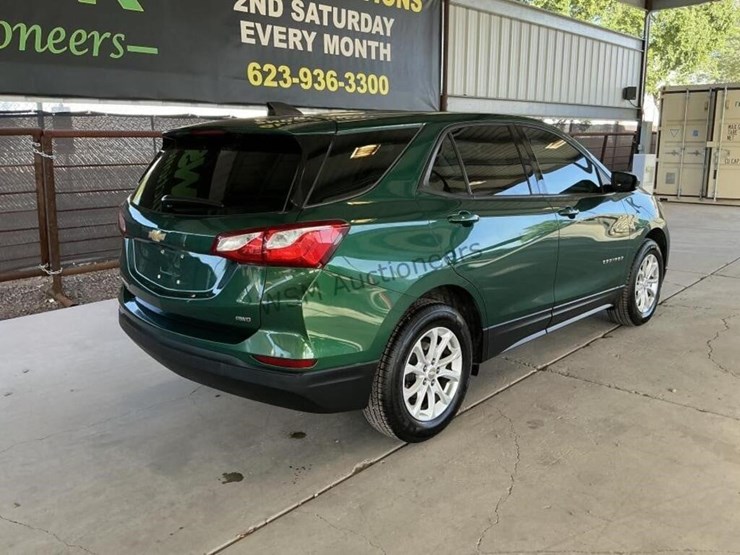 2019-chevrolet-equinox-ls-suv-image-7