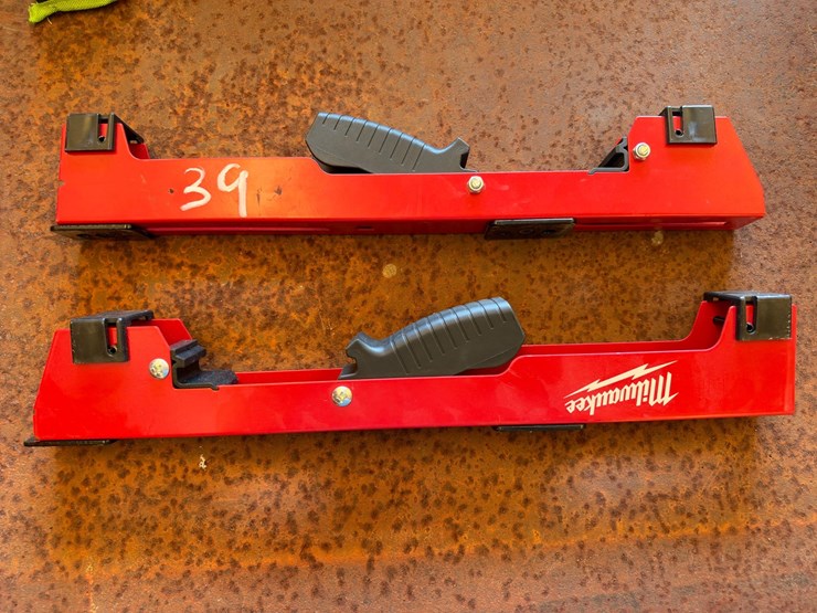 #39-•-milwaukee-packout-long-handle-tool-holder-image-1
