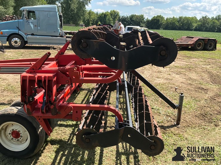 unverferth-225-double-basket-rolling-harrow-image-14