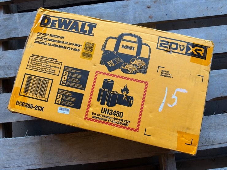 #15-•-dewalt-20v-max-starter-kit-image-2