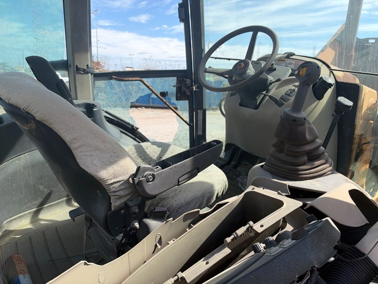 #90-•-2010-case-590sm-backhoe-image-8