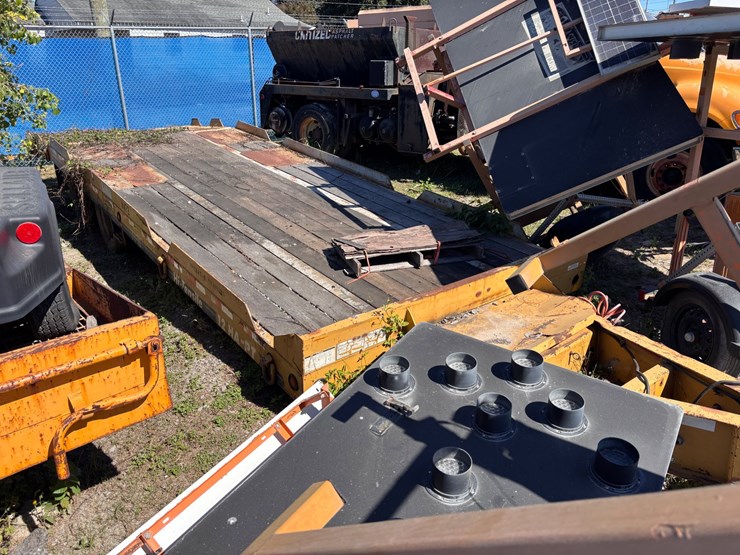 #30-•-eager-beaver-flatbed-equipment-trailer-image-2