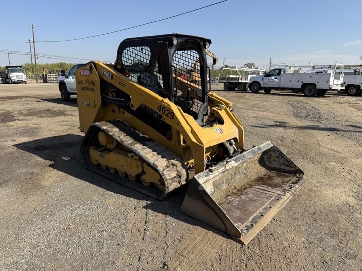 2022-caterpillar-279d3-image-2