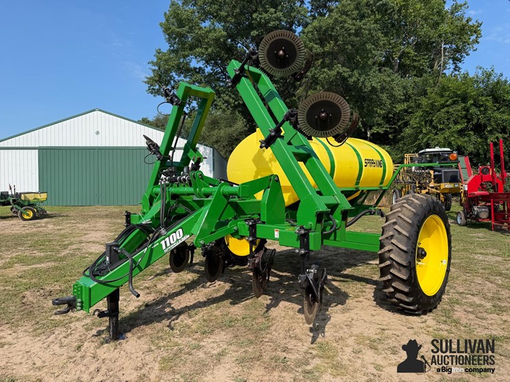 spray-king-1100-side-dress-applicator-image-1