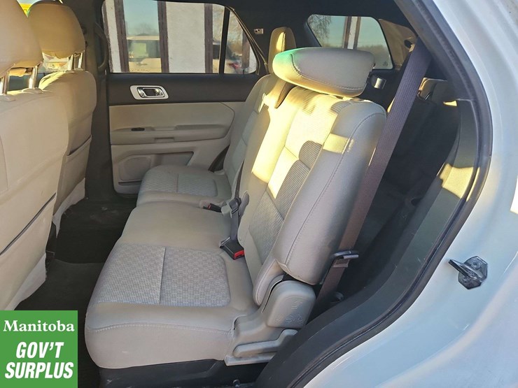 2013-ford-explorer-image-14