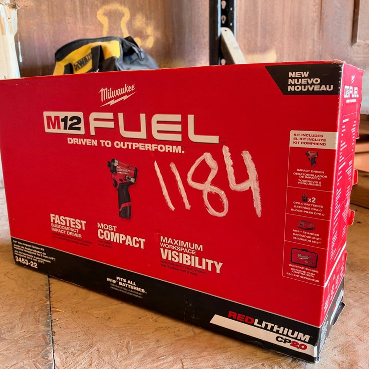 #1184 • Milwaukee M12 Fuel 1/4" Hex Impact Driver Kit