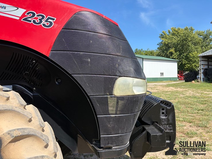 2011-case-ih-afs-magnum-235-mfwd-tractor-image-17