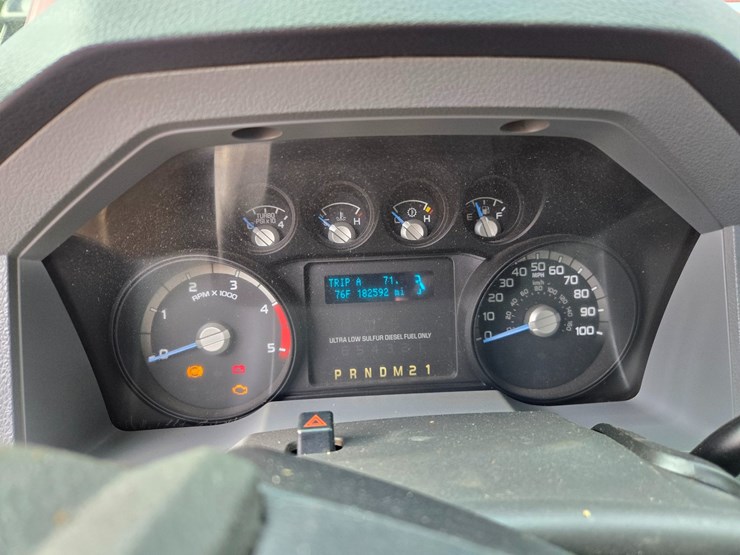 #27076-•-2011-ford-f-350-pickup-truck-(nonrunner)-image-26