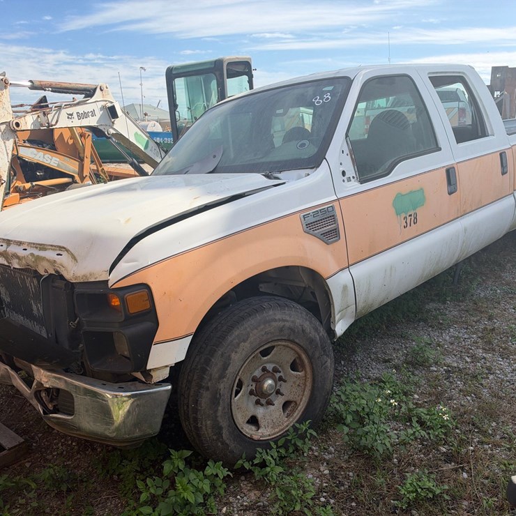 #88 • 2009 Ford Super Duty F-250 Crew Cab Pickup Truck