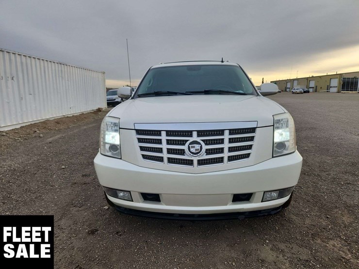 2007-cadillac-escalade-ext-awd-4dr-crew-cab-5.8-ft-box-image-28