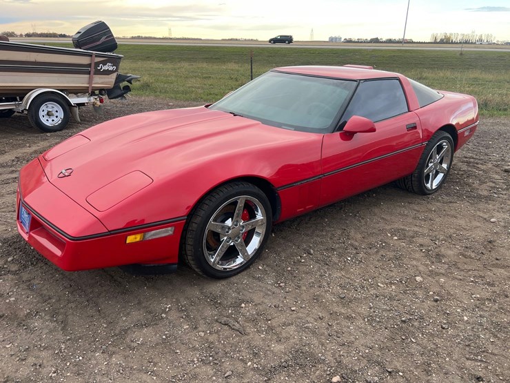 1988-chevrolet-corvette-image-1