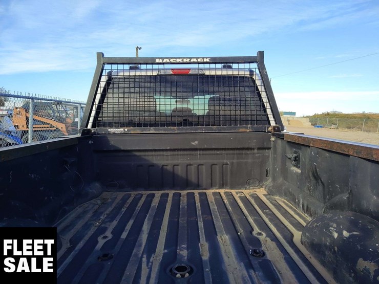 non-operable-2022-ford-f-350-super-duty-4x4-xlt-4dr-crew-cab-8-ft.-lb-srw-image-16
