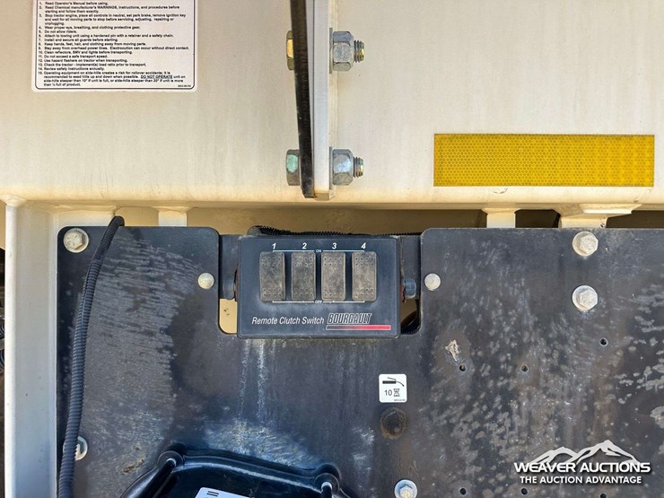 2011-bourgault-3310-55-55-ft.-seeder-image-58