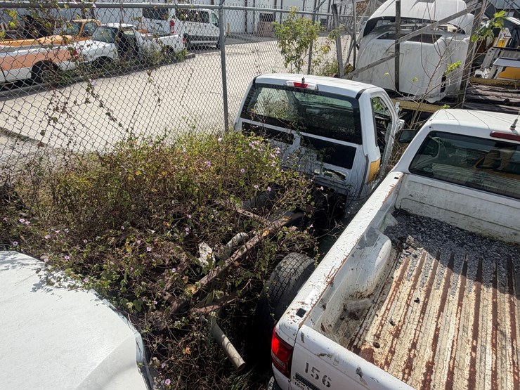 #94-•-2016-ford-f-150-4x2-reg-cab-image-3