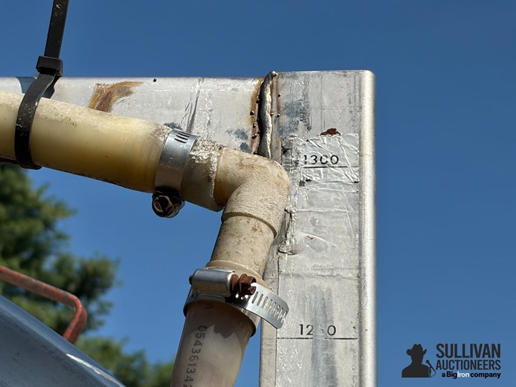 1,300-gal-stainless-steel-t/a-nurse-tank-image-10