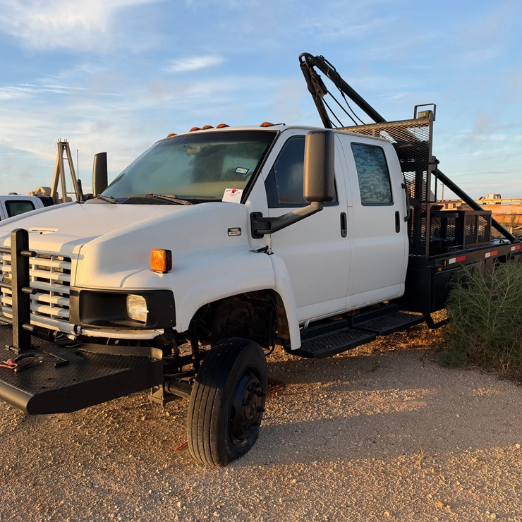 2007 CHEVROLET KODIAK C5500 POLE TRUCK W/ RUFNEK WINCH