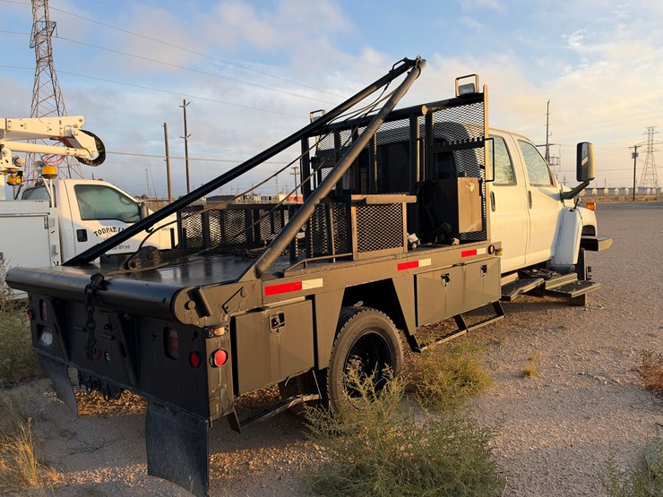 2007-chevrolet-kodiak-c5500-pole-truck-w/-rufnek-winch-image-3