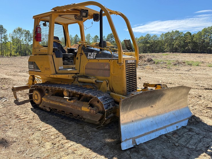 caterpillar-d3g-xl-image-7