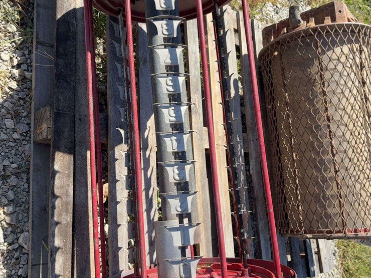 visible-pump-top-image-3