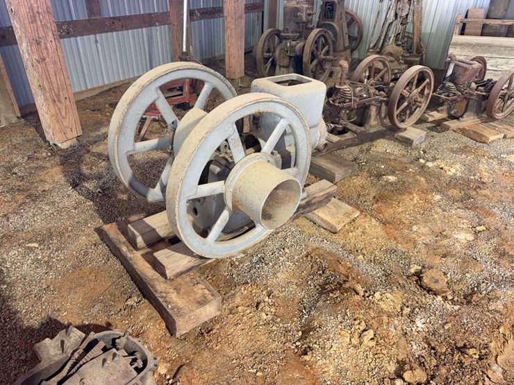 gray-4-hp-engine-image-8