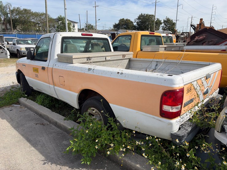 #69-•-2009-ford-ranger-regular-cab-pickup-truck-image-5