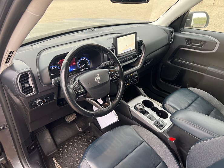 2023-ford-bronco-image-11