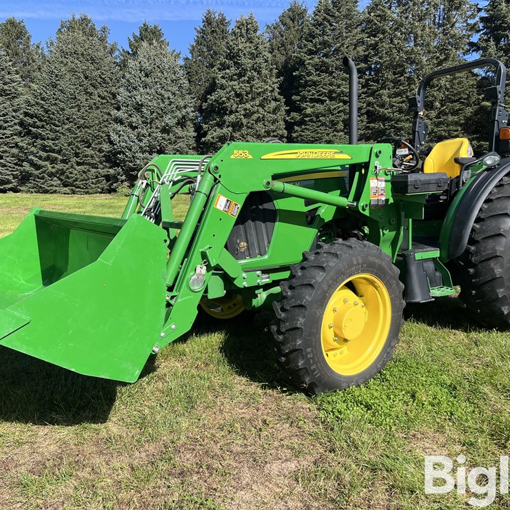 2011 John Deere 5075M MFWD Tractor W/533 Loader