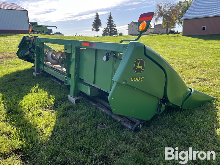 2015-john-deere-608c-corn-head-w/ez-trail-header-trailer-image-5