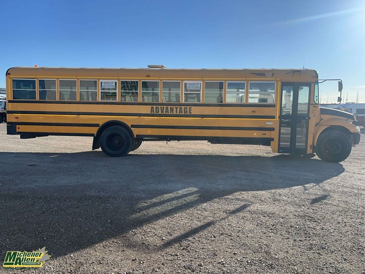 2014-ic-bus-ce-series-s/a-46-passenger-bus-image-7