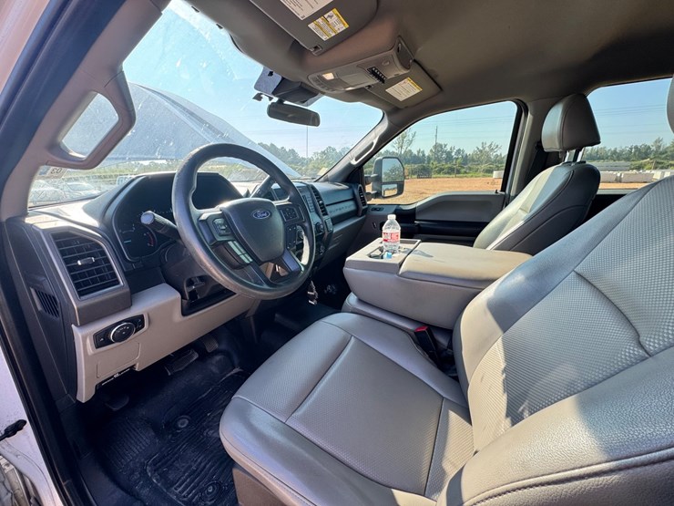 #231-•-2021-ford-f-350-pickup-truck-w/-service-bed-image-14