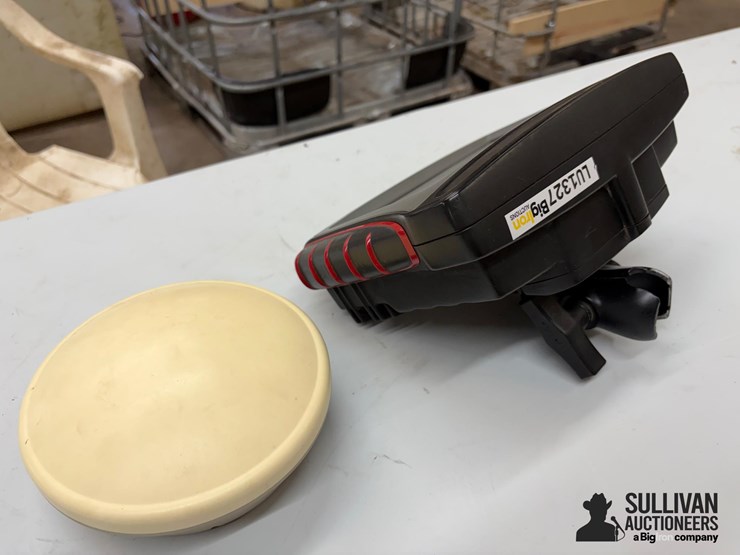 case-ih/trimble-fm-750-monitor-w/ag25-gnss-receiver-image-7