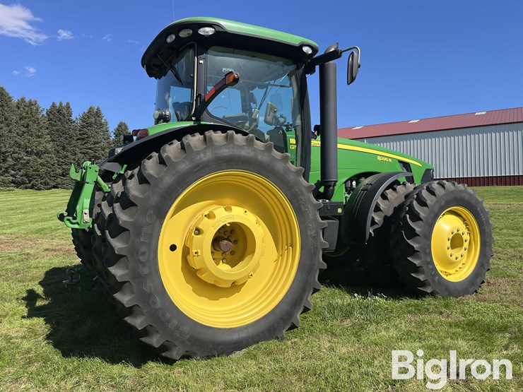 2010-john-deere-8295r-mfwd-tractor-image-5